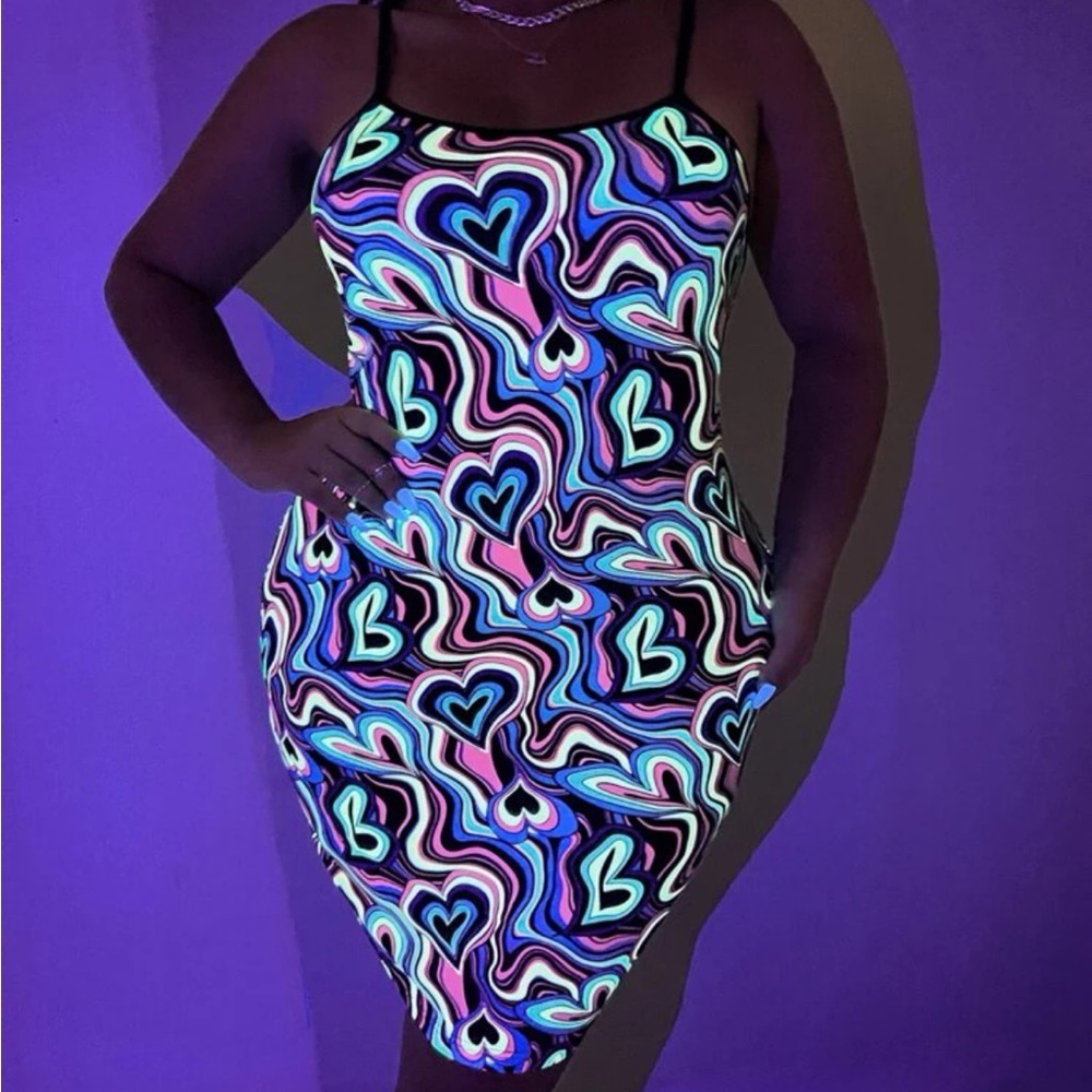 Reflective allover heart print bodycon dress